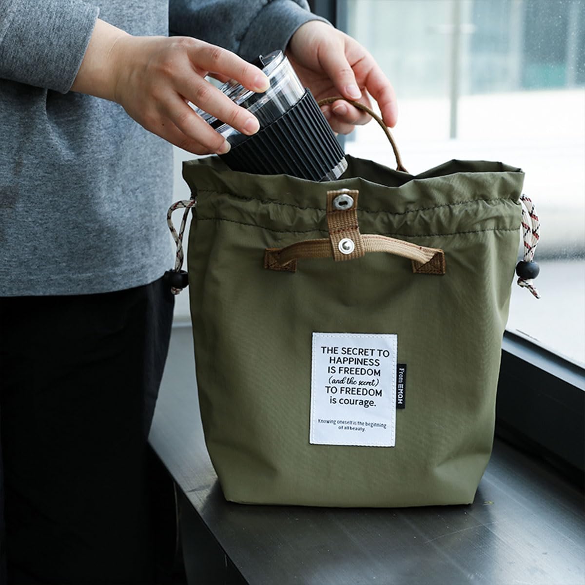 Japanese Style Bento Bag Portable Insulated Lunch Bag with Drawstring Closure for Work and Picnic - Image 2