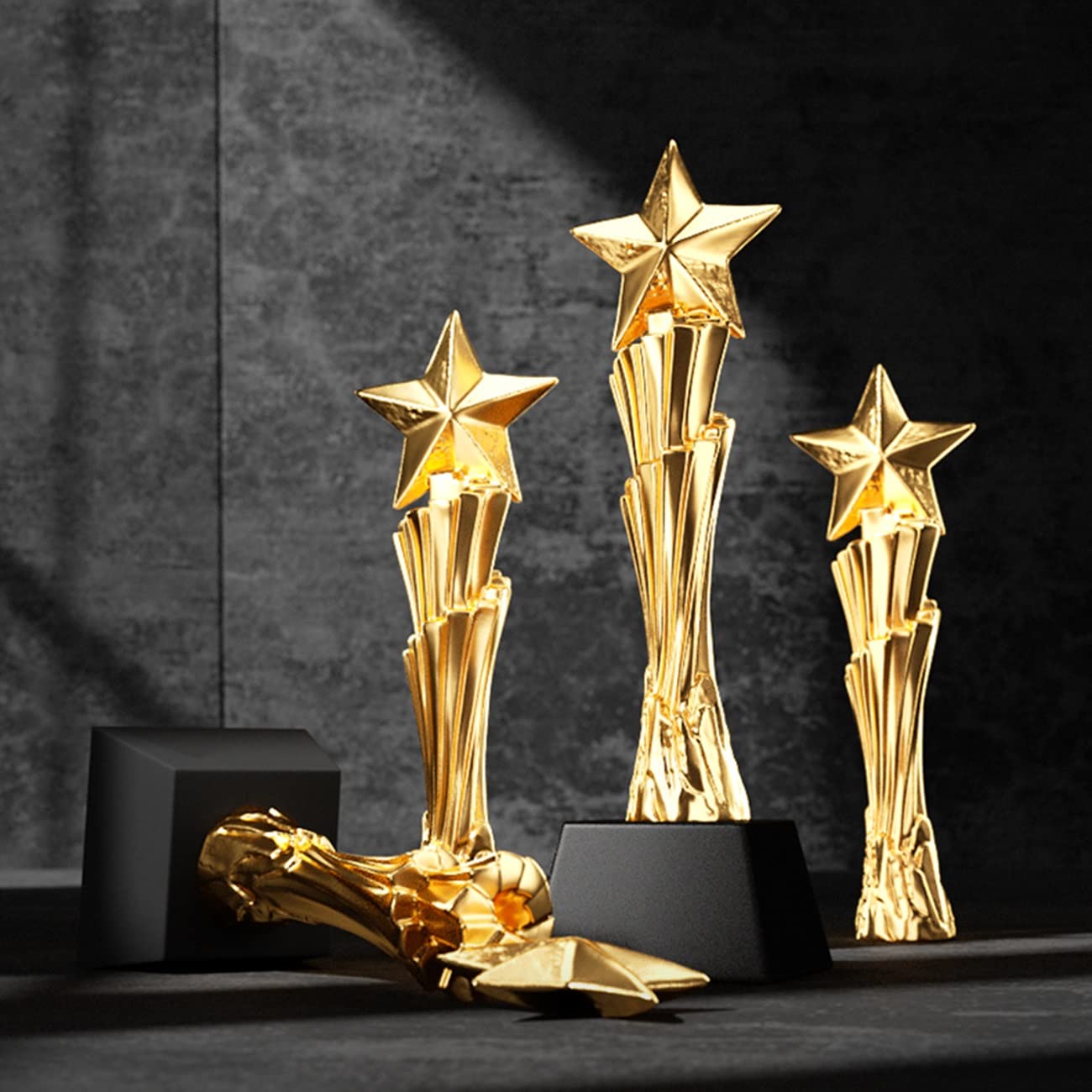 Pokale, Medaillen Auszeichnungen Goldene Fünfzackige Sterntrophäe Meistertrophäe des Wissenswettbewerbs Belohnen Sie Kinder Mit Trophäen Turnier-Ruhm-Trophäe Schriftzug Trophäe Pokale