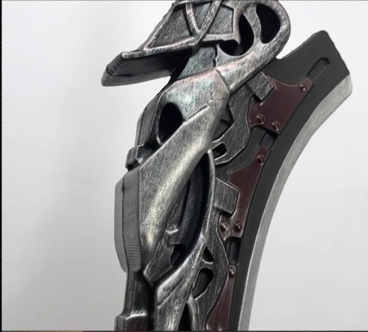 Amazon.co.jp: デビルメイクライ5 ネロ コスプレ道具 武器 対