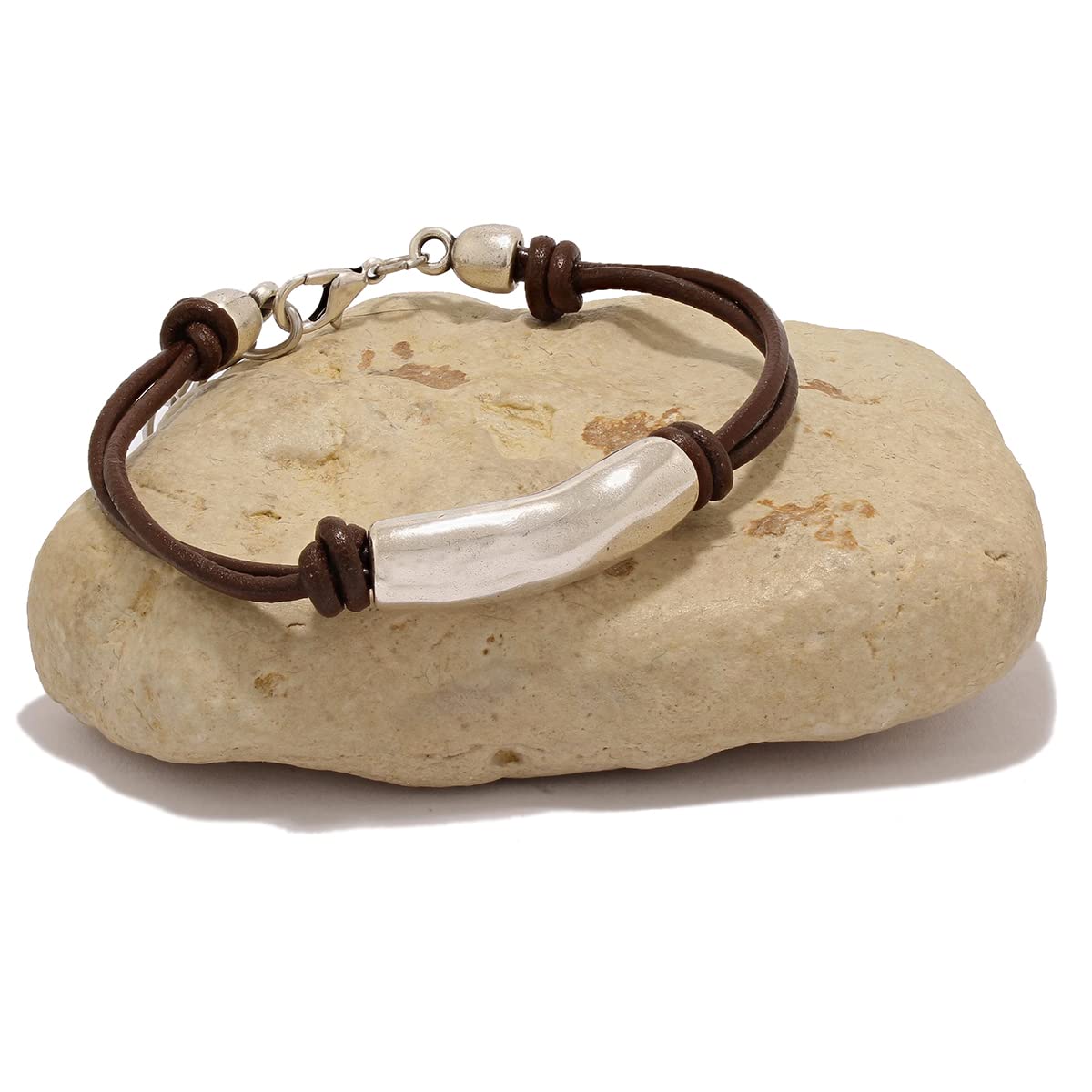 Pulsera de cuero marrón para mujer hecho por Intendenciajewels – Hecho a mano - Pulsera bohemia - Joyas para mujer - Pulsera de cuero y plata - Pulsera ajustable de 16-19,5 cm.