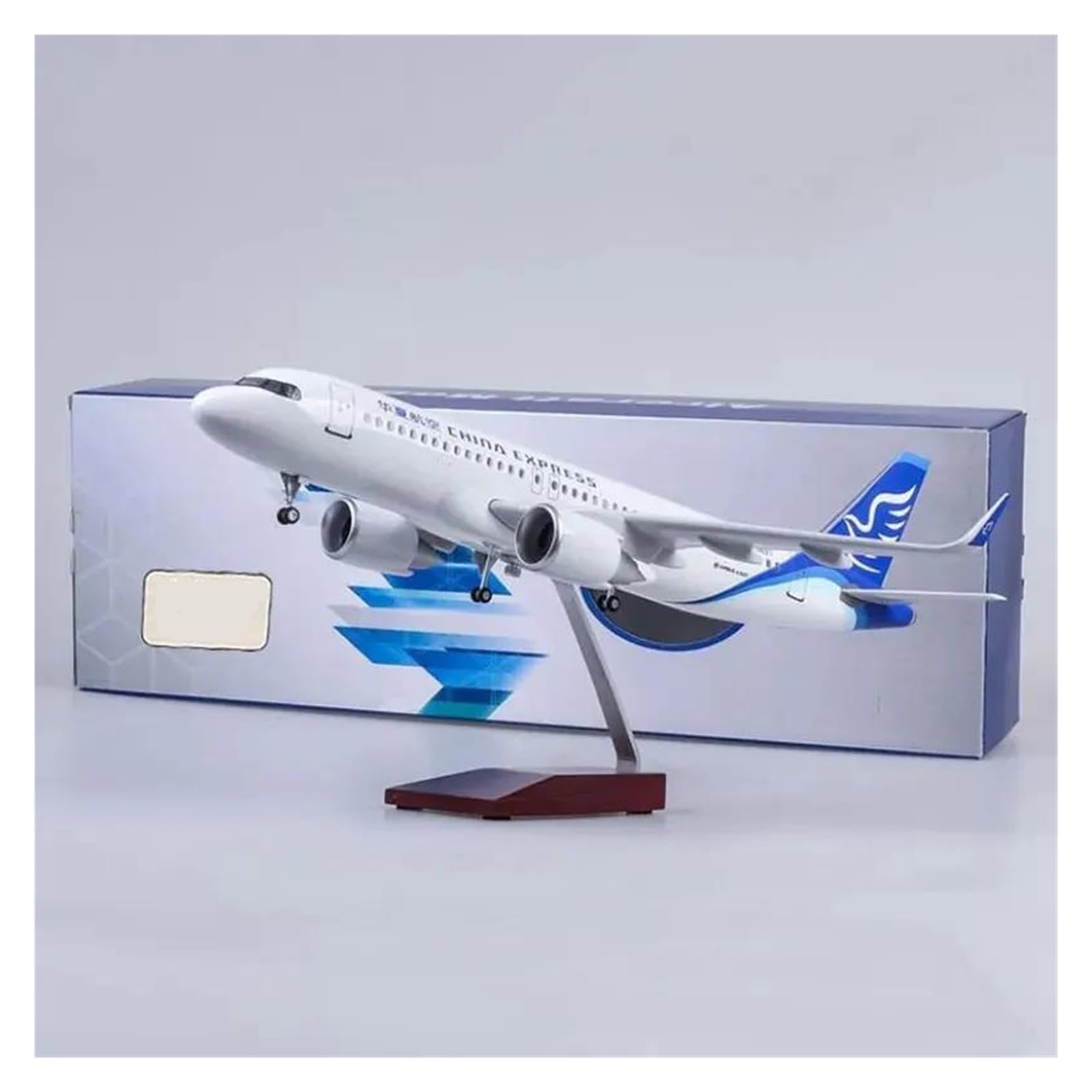 Odlewane zabawki samolotowe Samolot w skali 47CM dla Airbusa A350 Hua Xia Model samolotu ze stojakiem dla entuzjastów dekoracji Model z żywicy do zbierania i wyświetlania (bez lampy)