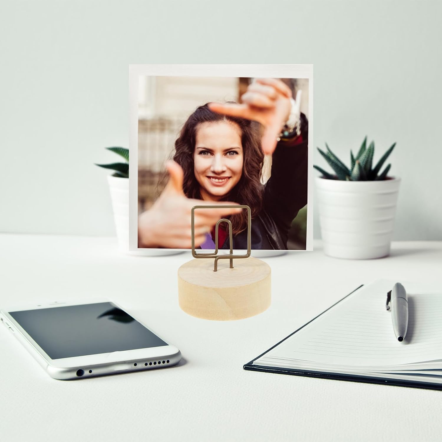 4pcs Round Wooden Base Photo Clip Set with Metal Memo Holders, Multi-Function Table Card and Place Card Holders for Desktop Decoration and Event Table Sign Display