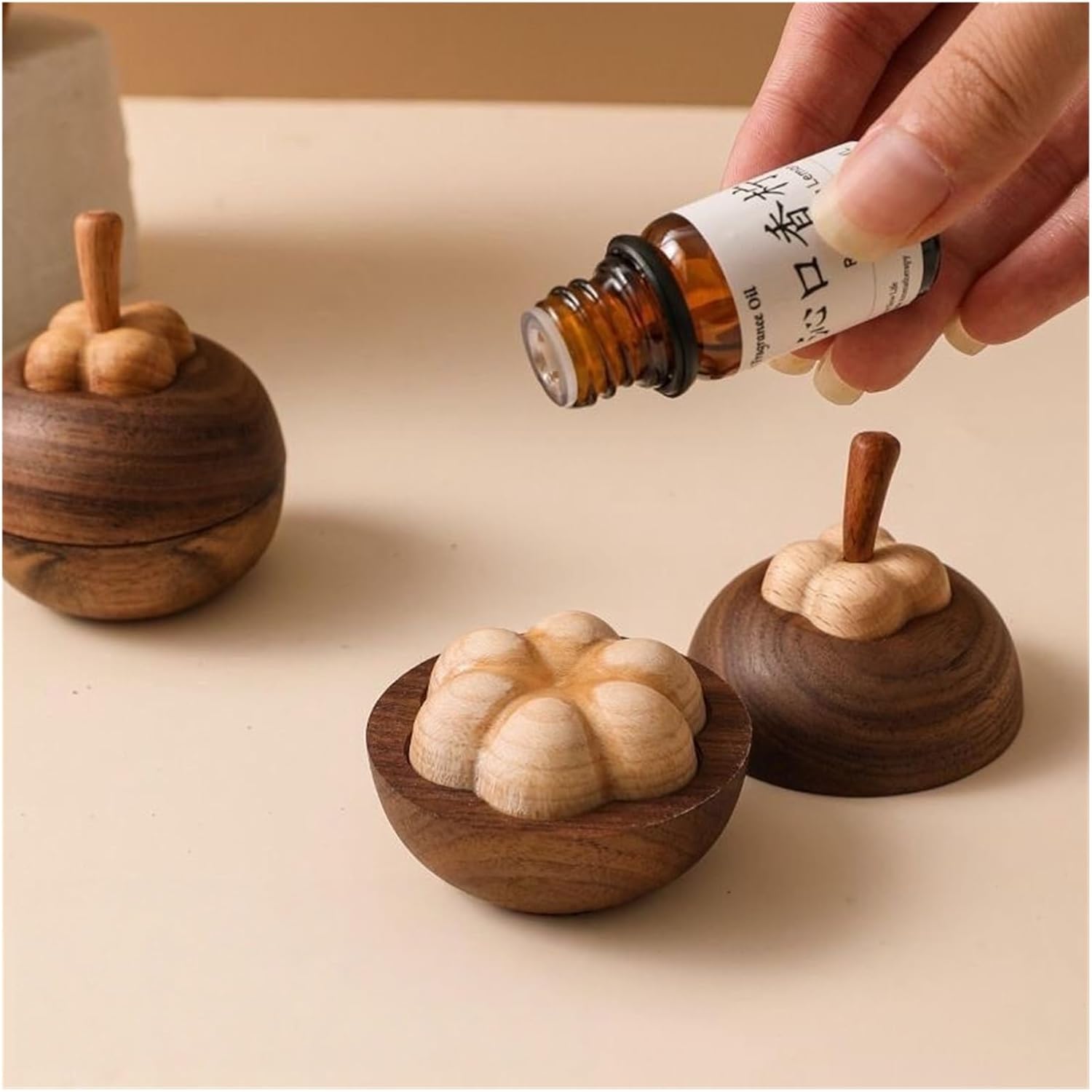 Creative Black Walnut Wood Mangosteen Shape Diffuser Natural Wood Aromatherapy Ornament Fireless Aroma Diffuser for Home and Car (Brown)