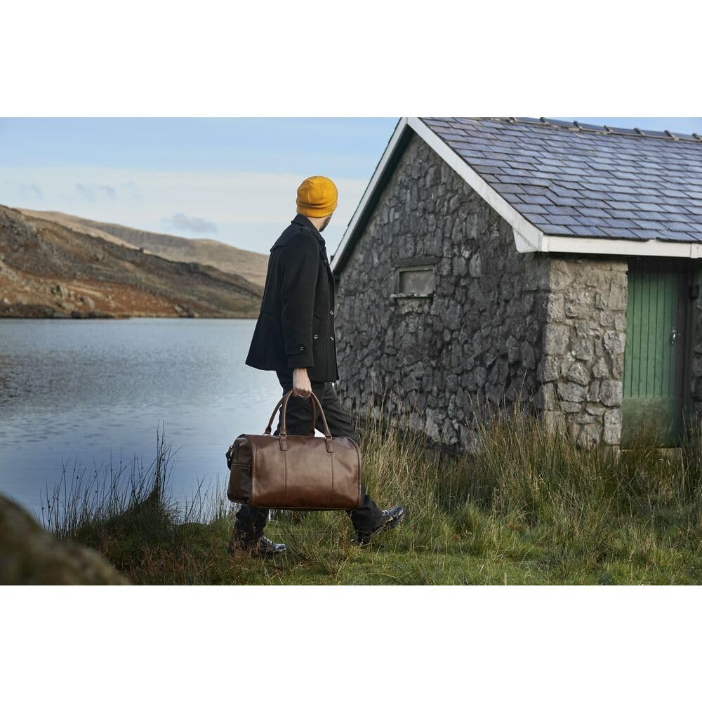 Quadra QD880 NuHide® Garment Weekender