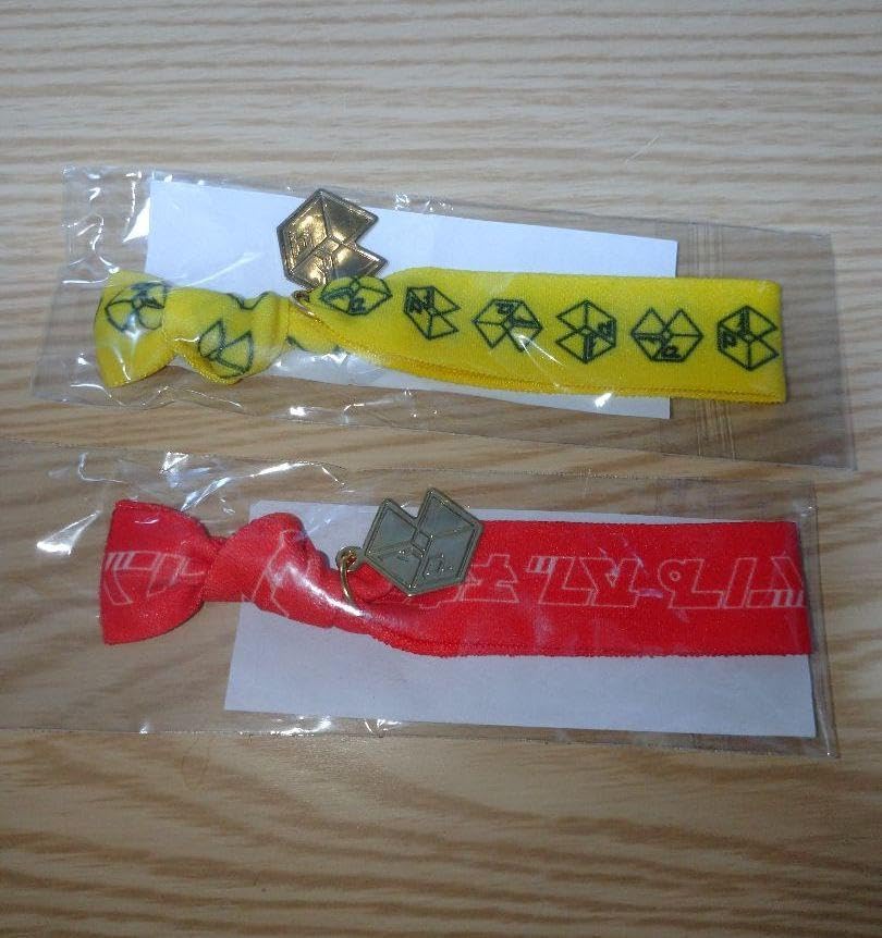 Amazon.co.jp: BUMP OF CHICKEN ツイストバンド セット : おもちゃ