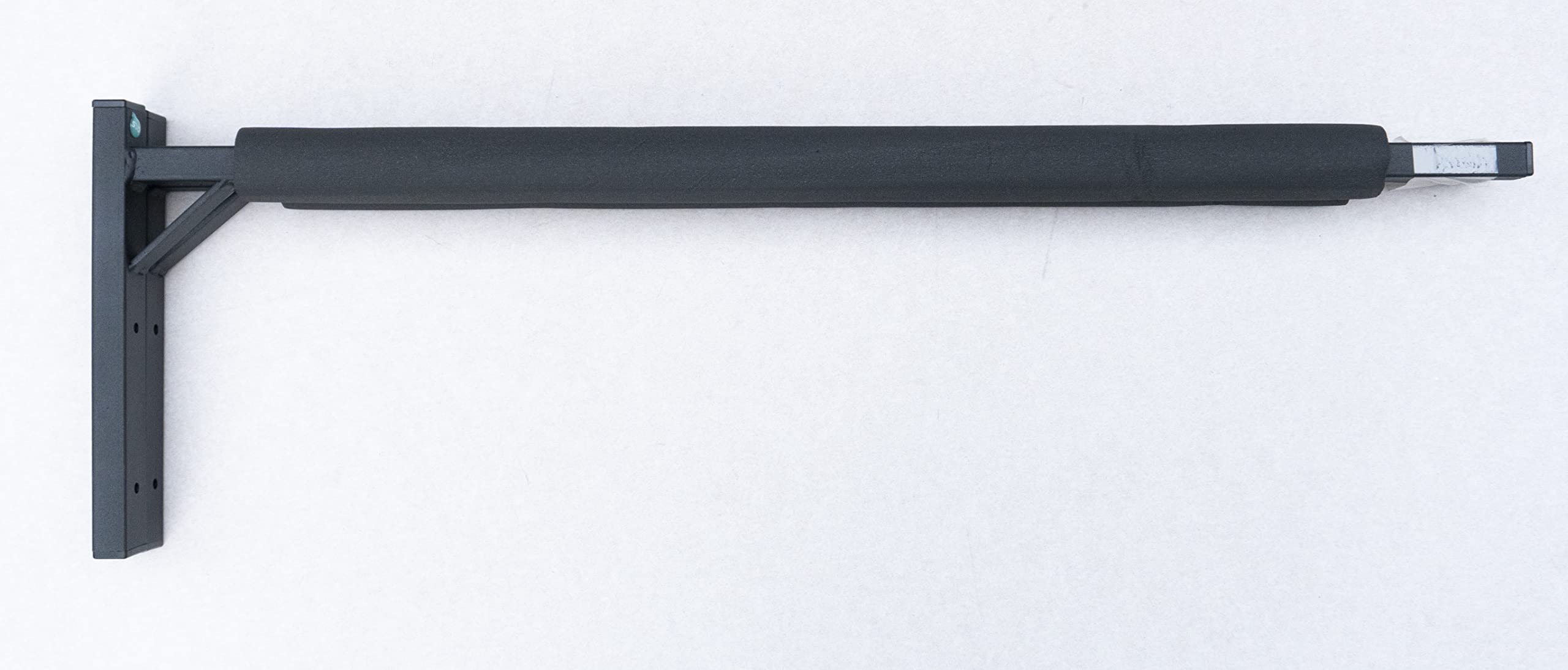 Supporto a parete per box da tetto da 82 cm WSB O nero in acciaio per la conservazione di bauletti da tetto, attrezzi da giardino scatole portatutto per sport tavole da surf e iSUP