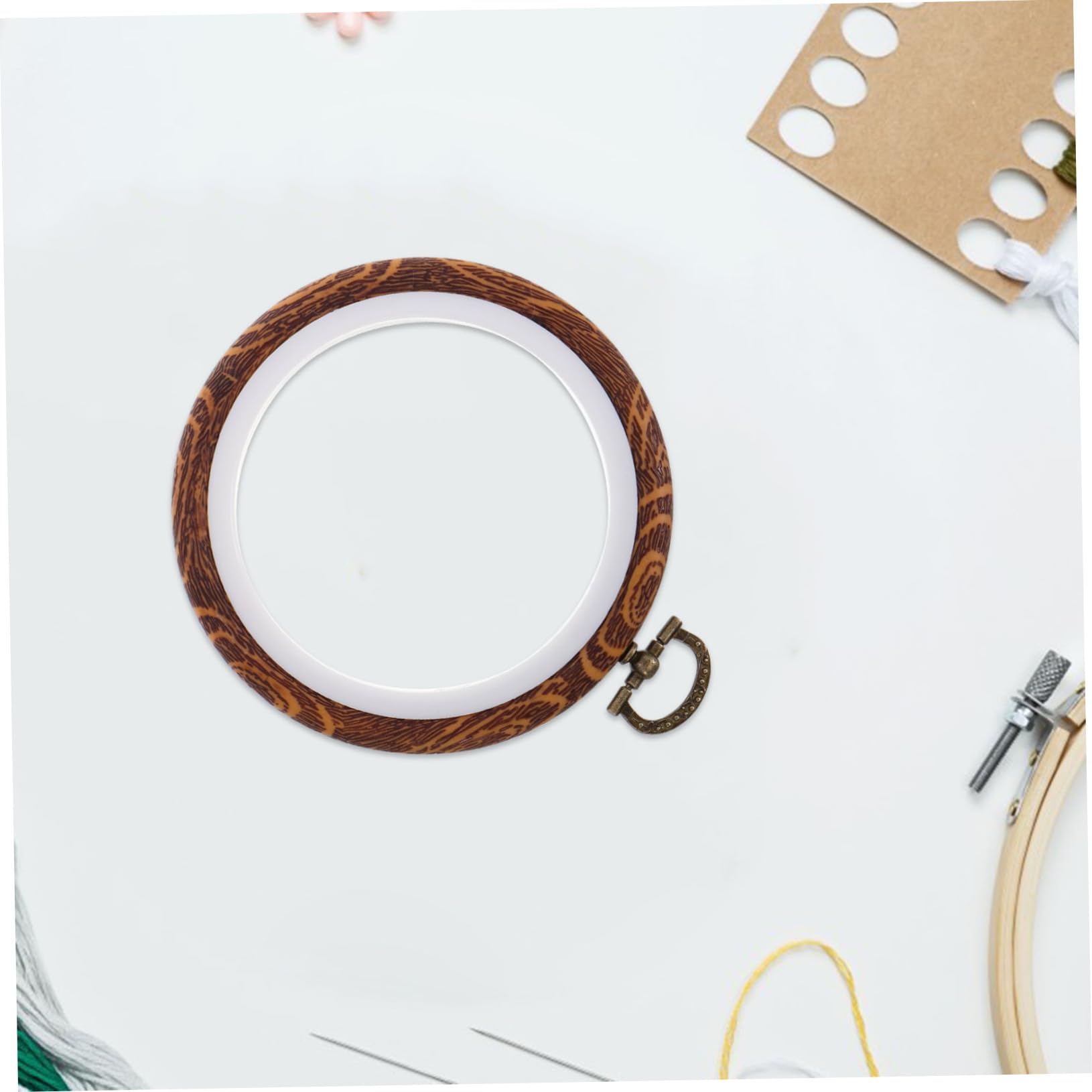 Kleiner Stickrahmen für Kreuzstich, 10 Stück, Oval, für Stickerei | Pp Kunststoff und Metall, Tragbar für Unterwegs, Praktisch zur Aufbewahrung, Vielseitig Einsetzbar