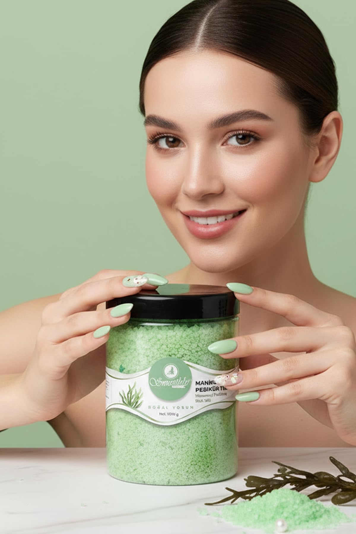 Smoothly Manikür Pedikür ve Banyo Tuzu, 1000g Dev Boy, Yosun Aromalı, Doğal Mineralli, Spa Etkili, E