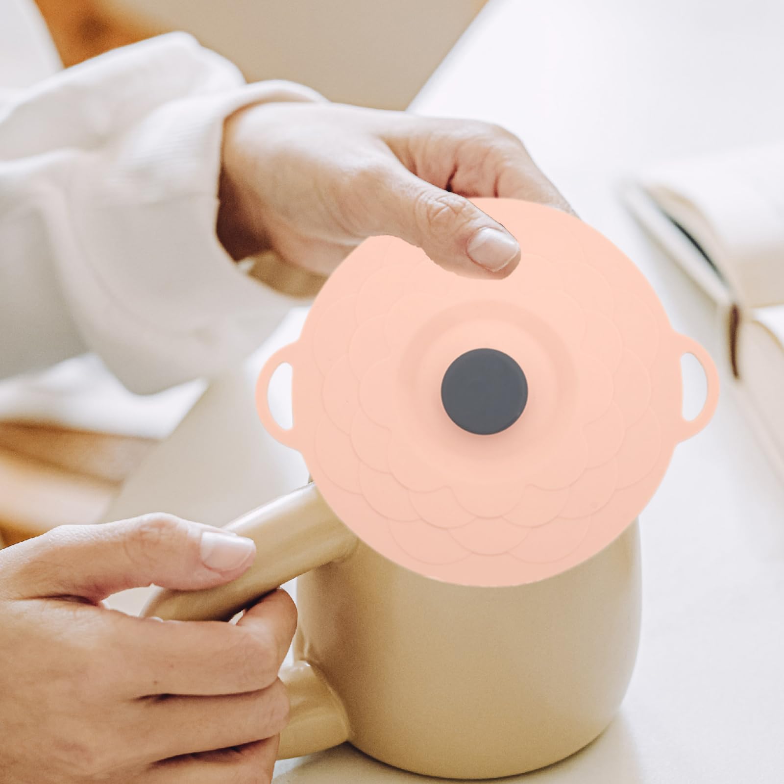 Coperchio in silicone, 5 pezzi, riutilizzabile, in silicone, 5 misure, antipolvere, resistente al calore, con effetto di aspirazione per cucina, Rosa