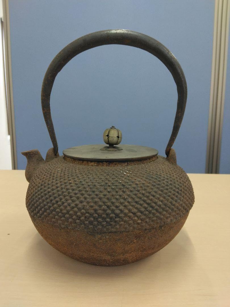 龍文堂造　銘あり　鉄瓶　約1450g Amazon.co.jp: 龍文堂造 銘 鉄瓶 約1450g : ホーム＆キッチン
