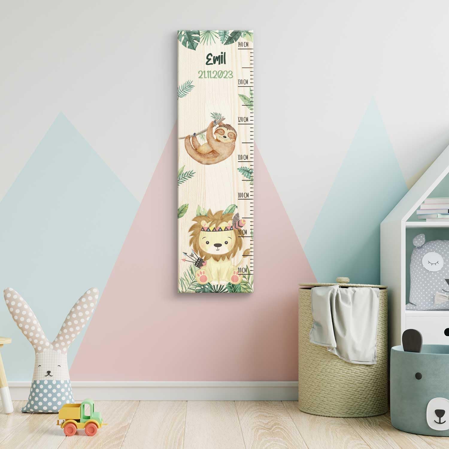 GRAVURZEILE Messlatte für Kinder aus Holz - Dschungel Design - mit Namen für Kinderzimmer - Skala misst 80-140 cm - Größe 20 x 70 x 2 cm - Geschenk zur Geburt für Mädchen & Jungen