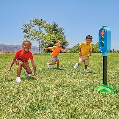 Little Tikes Red Light Green Light, Active Play Sports Toys, for Boys and Girls Ages 3+ Years