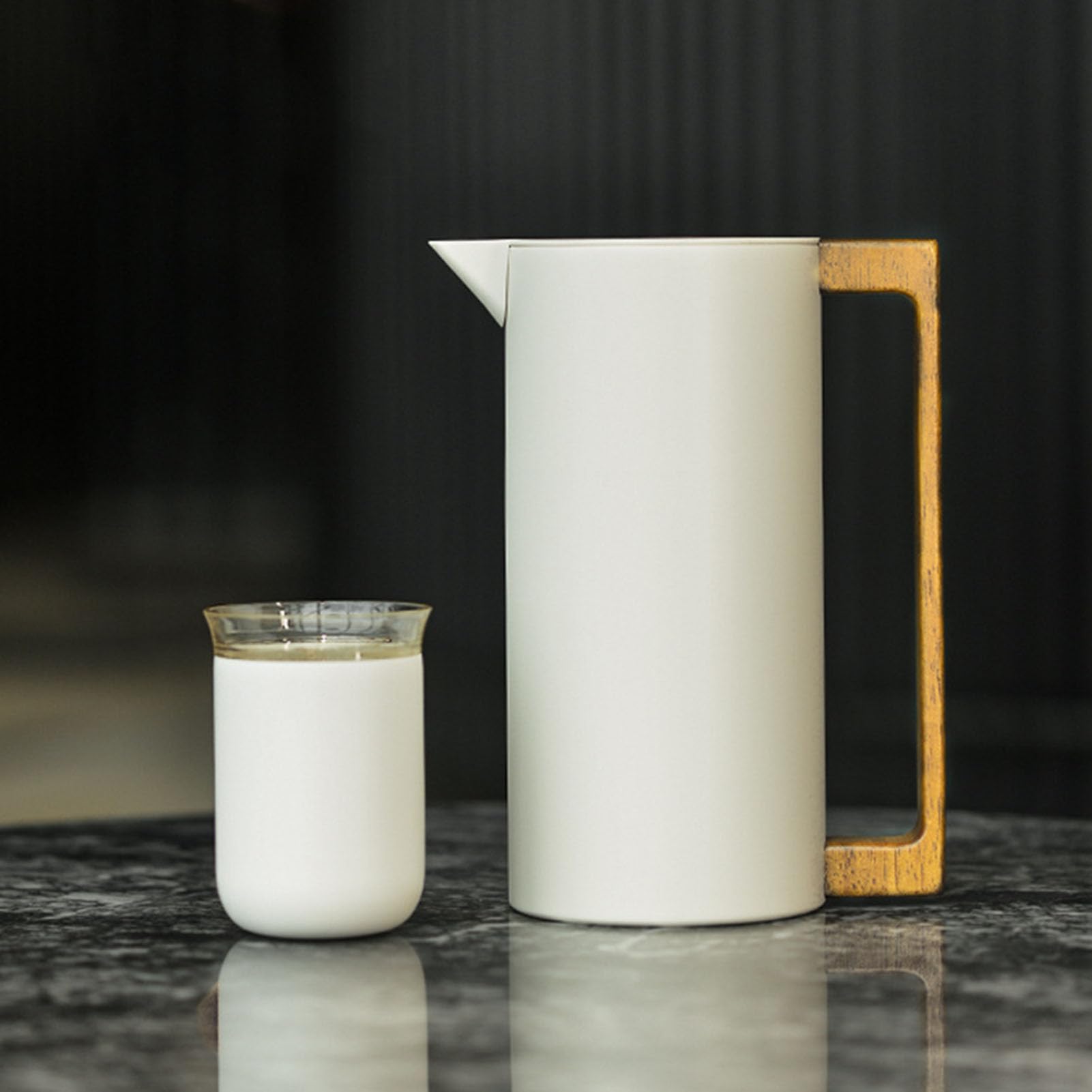 Thermoskanne Kaffeekannen Edelstahl Vakuum Isolations, Heißer Und Kalter Teekaffee, Mit Holzgriff, Thermosflasche Für Zuhause, Hotel, Büro (Beige,600ml)