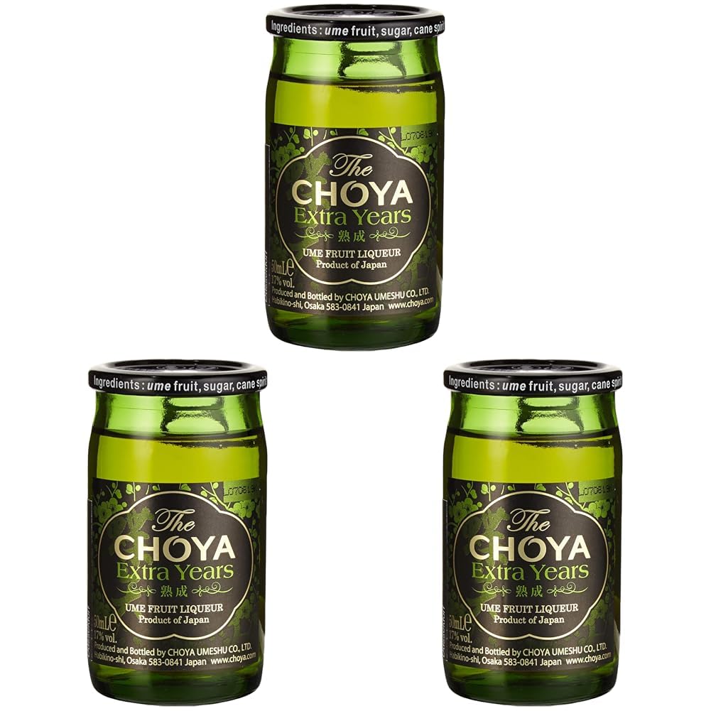 CHOYA Extra Years (Premium Fruchtlikör, alkoholhaltiges Getränk aus Japan, Ume Frucht Likör, mit ganzer Frucht, 17% vol.) 3er Pack (1 x 50 ml)