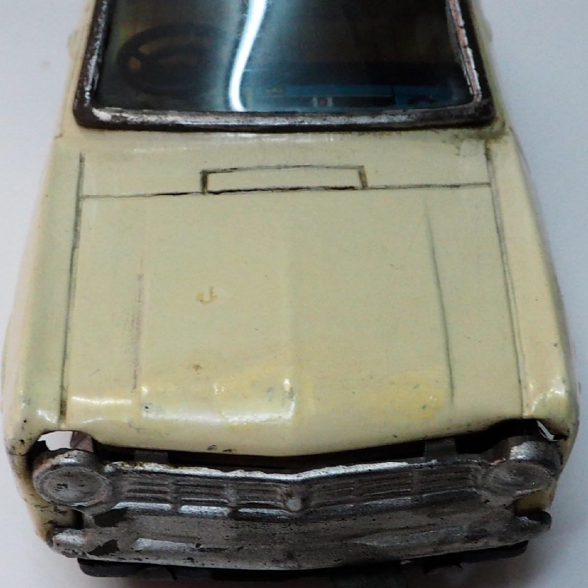 Amazon.co.jp: 旭玩具【ダットサン サニー 1000 DATSUN SUNNY 白  