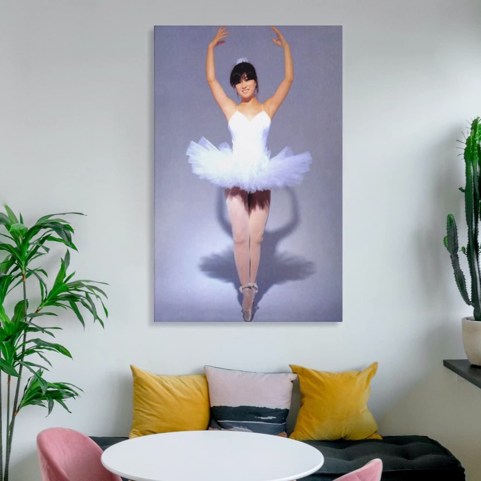 Amazon.co.jp: 中森明菜写真ビキニ下着アートパネルポスター 壁飾り