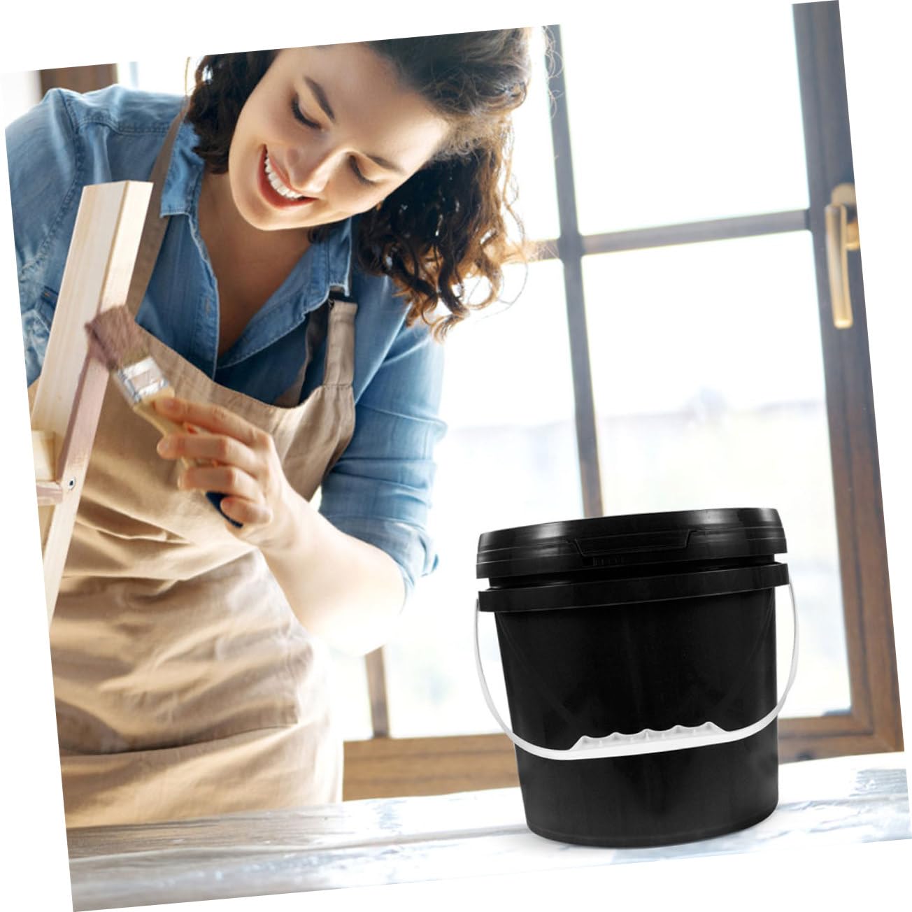 UKCOCO Eckiger Eimer 10l aus Kunststoff mit Deckel Schwarzer Farbeimer Leer Ergonomischer Griff Auslaufsicher für Selbstgemacht und Professionelle Nutzung
