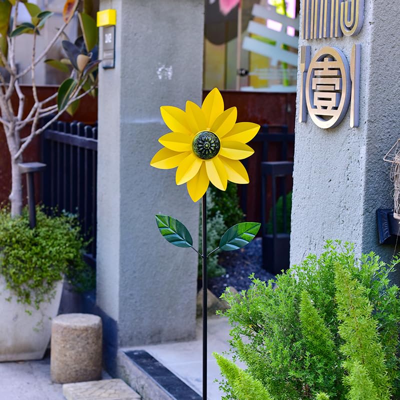 Sunflower Wind Spinner Outdoor Decor, Metal Wind Sculpture with Garden Stake, Spinning Iron Windmill for Patio & Yard (YellowB)