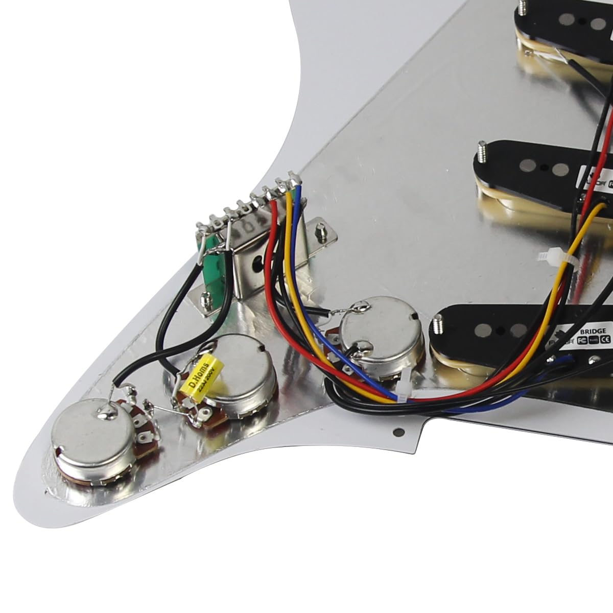 FLEOR Alnico V SSS 3-laags voorbedrade geladen slagplaat krasplaat achterplaat met verspringende pickups kit voor ST elektrische gitaren vervangende onderdelen witte parel