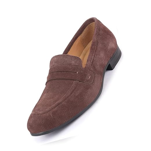 25 Old Money Outfits for Men: Timeless Style Guide Suede Loafers