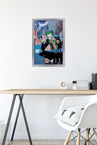 Miniatura 80 de Trends International DC Comics - Póster de pared de The Joker - Bang, 22.375 x 34 pulgadas, versión enmarcada en negro Versión enmarcada Barnwood