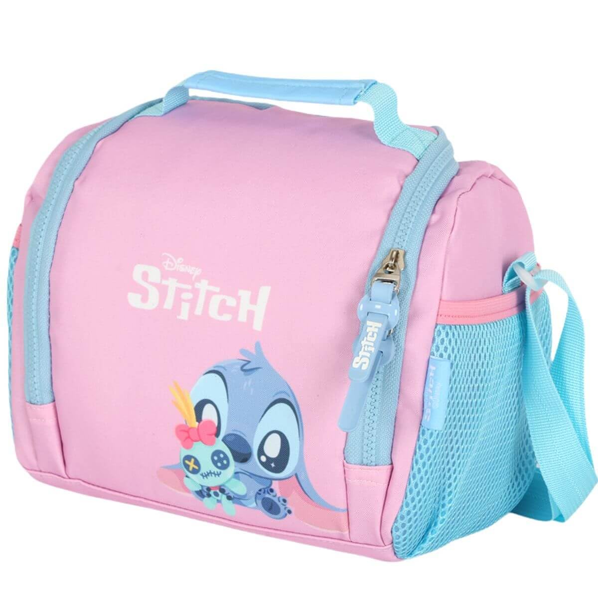 Mochila Infantil Rodinhas Stitch com Lancheira e Estojo 100 Pens Rosa em promoção! Veja a oferta e mais achadinhos de Mochilas escolares 8 Hoje é o melhor dia para comprar Mochila Infantil Rodinhas Stitch com Lancheira e Estojo 100 Pens Rosa com aquele preço maroto! Promoção! Aproveite a oferta! 8