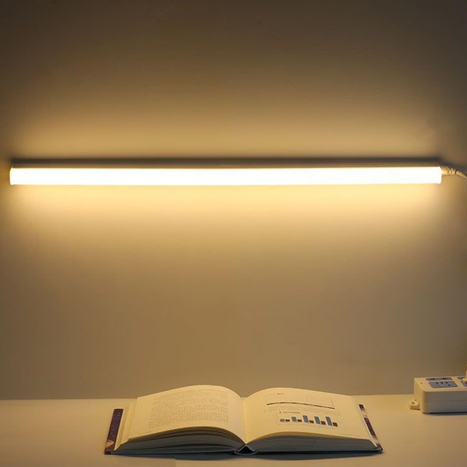 Aplique de pared blanco de 60cm con enchufe e interruptor para lectura 8