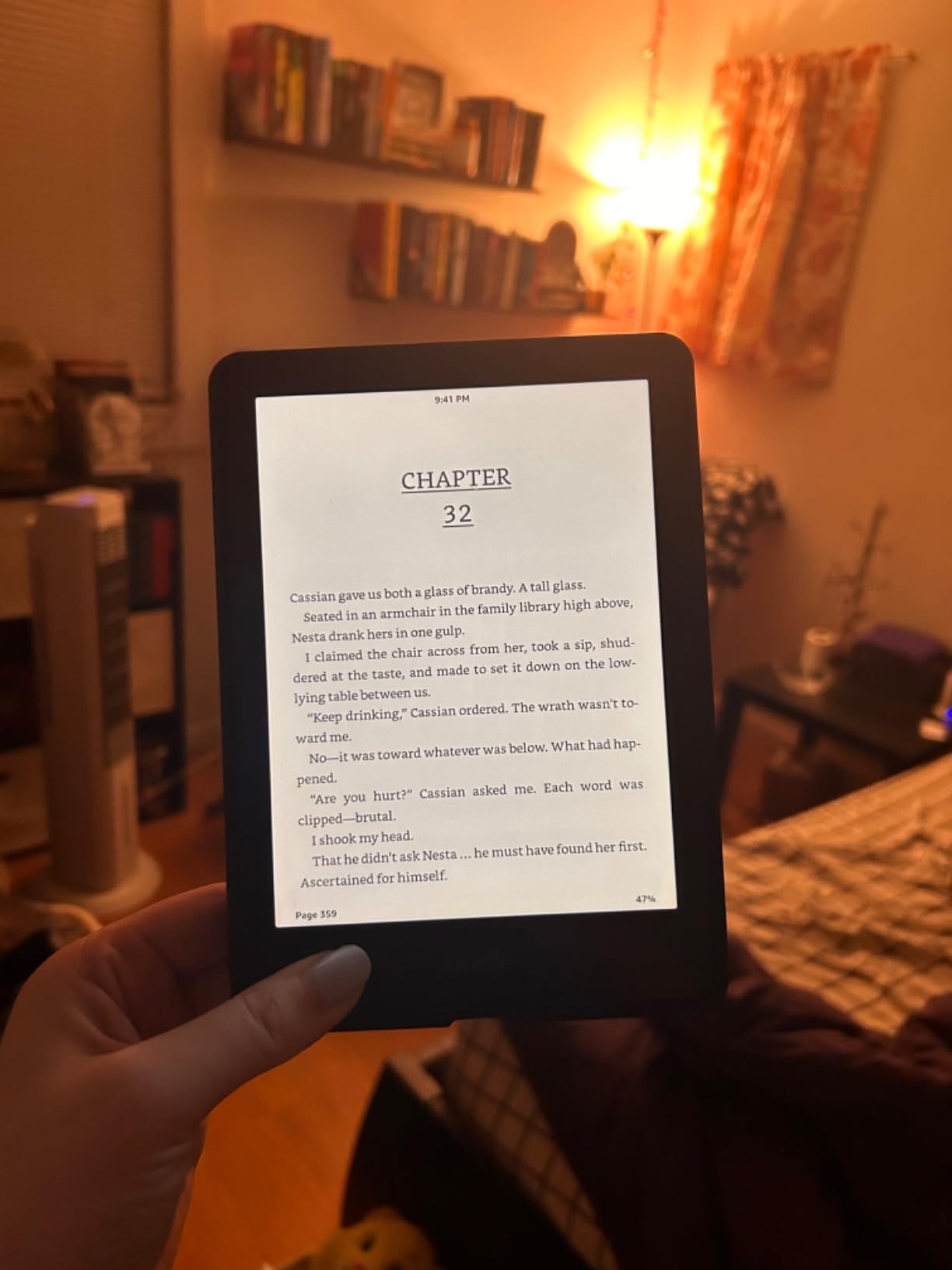 kindle paperwhite 5 với ánh sáng vàng