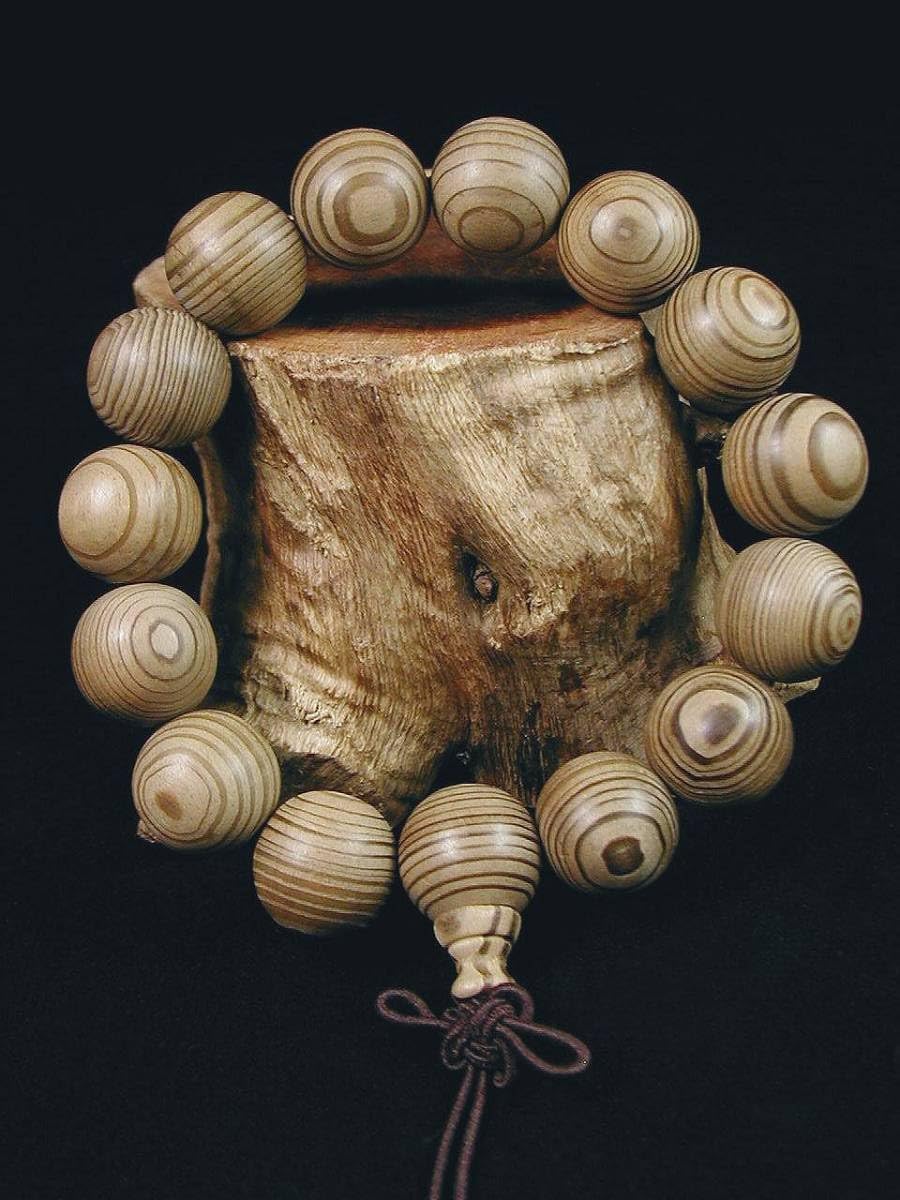 牛骨十二支彫 数珠 十二支が彫られた実と象牙のめずらしいお念珠