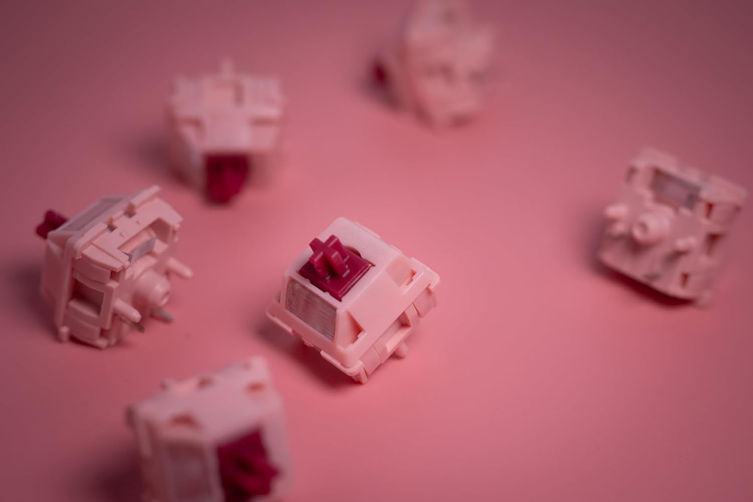 KPREPUBLIC Sarokeys X Geon Strawberry Wine Red Switch V2 Linear Switch MX Stem for Gaming Mechanical Keyboard Pre Lubed Long Spring LY Y3 (Sarokeys Wine Red V2 Switch x70)