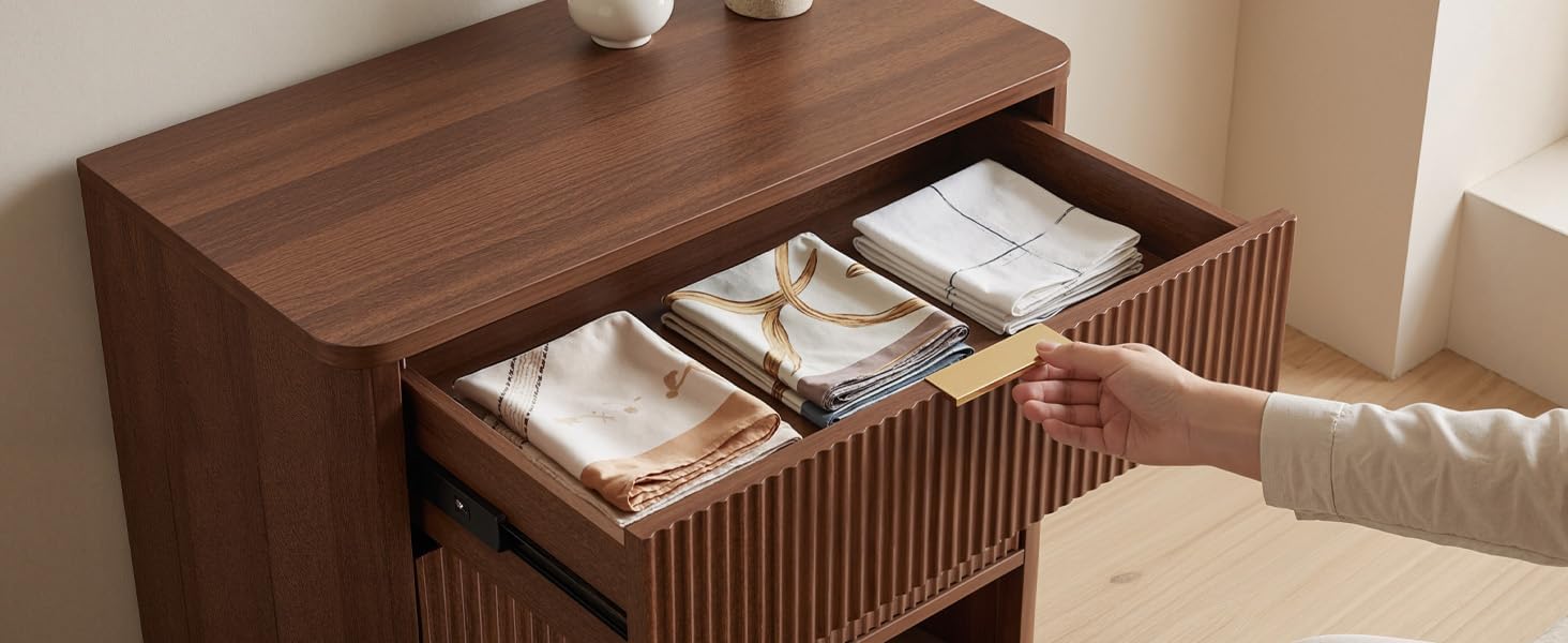 3 Drawer Nightstand, Modern Fluted Wooden Bedside Table, Wavy Pattern Storage Cabinet, Multi-Purpose Side Cabinet for Bedroom Living Room Hallway