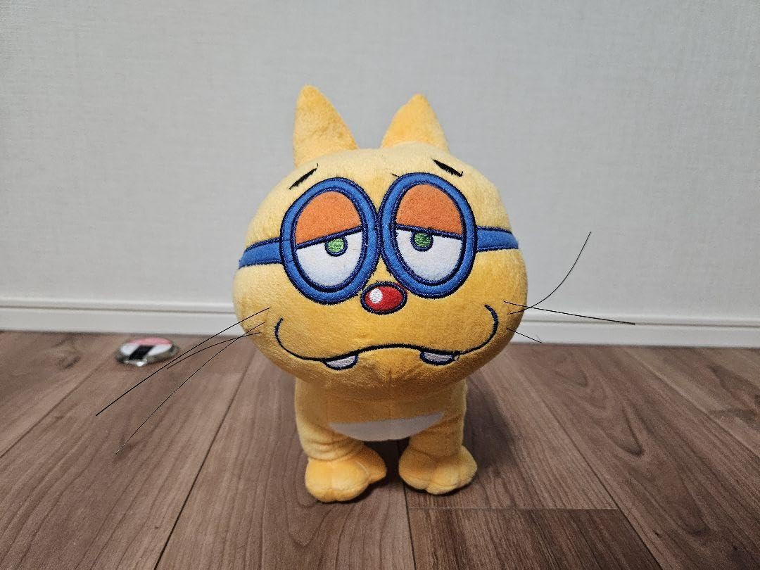 Amazon.co.jp: おそ松さん 一松 猫のぬいぐるみ : おもちゃ