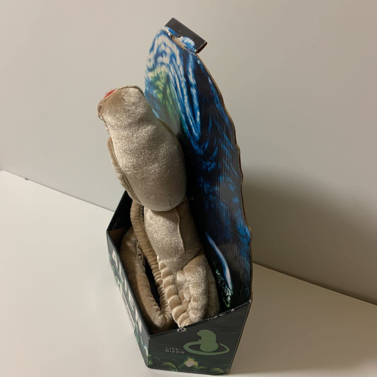 Amazon.co.jp: レア希少 エイリアン「チェストバスター」ぬいぐるみ