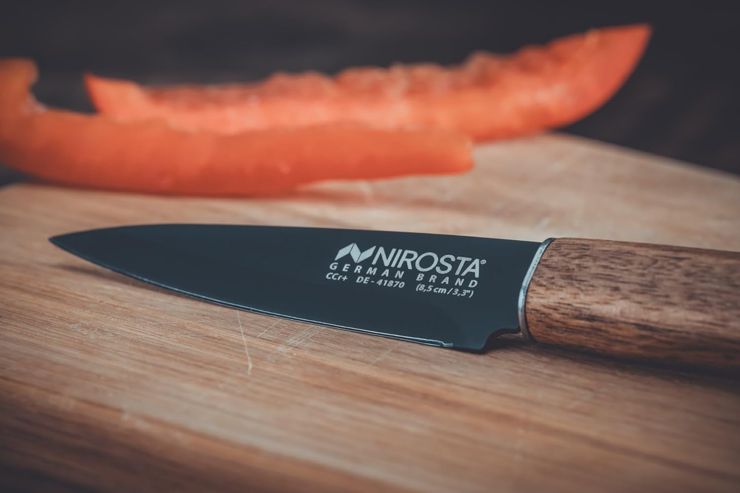 Nirosta Flow vegetable knife, high-quality stainless steel blade with non-stick coating, certified acacia wood handle, including durable blade protection, black