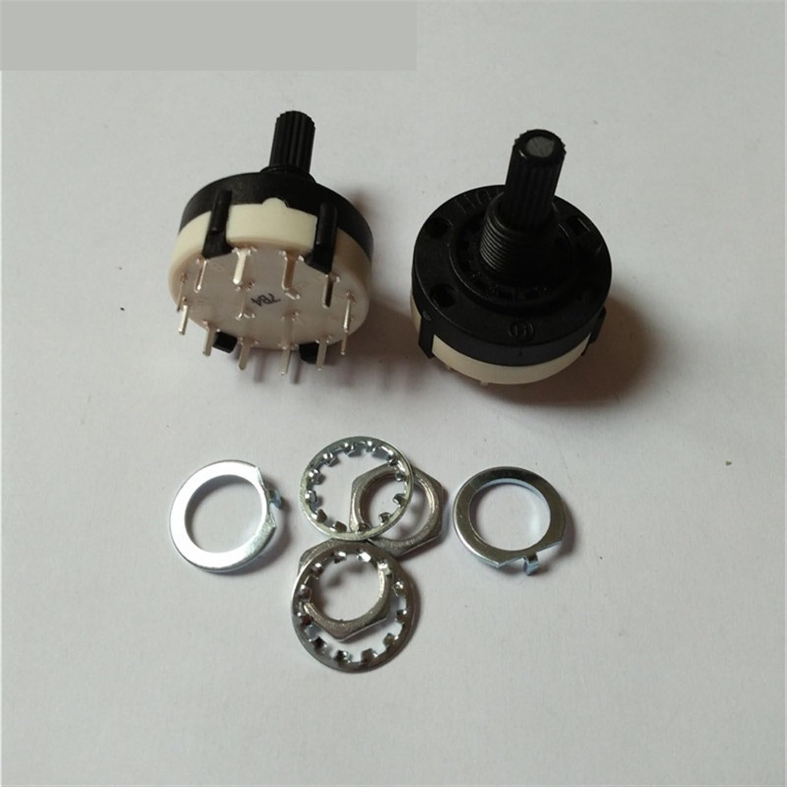 2 Stück 6 mm Durchmesser Rändelwelle 2 Pole 6 Positionen Drehschalter 350 mA 125 V AC 1 Stück