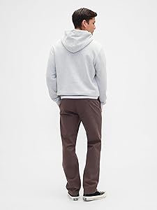 GAP Men's Essential Straight Fit Khaki Chino Pants