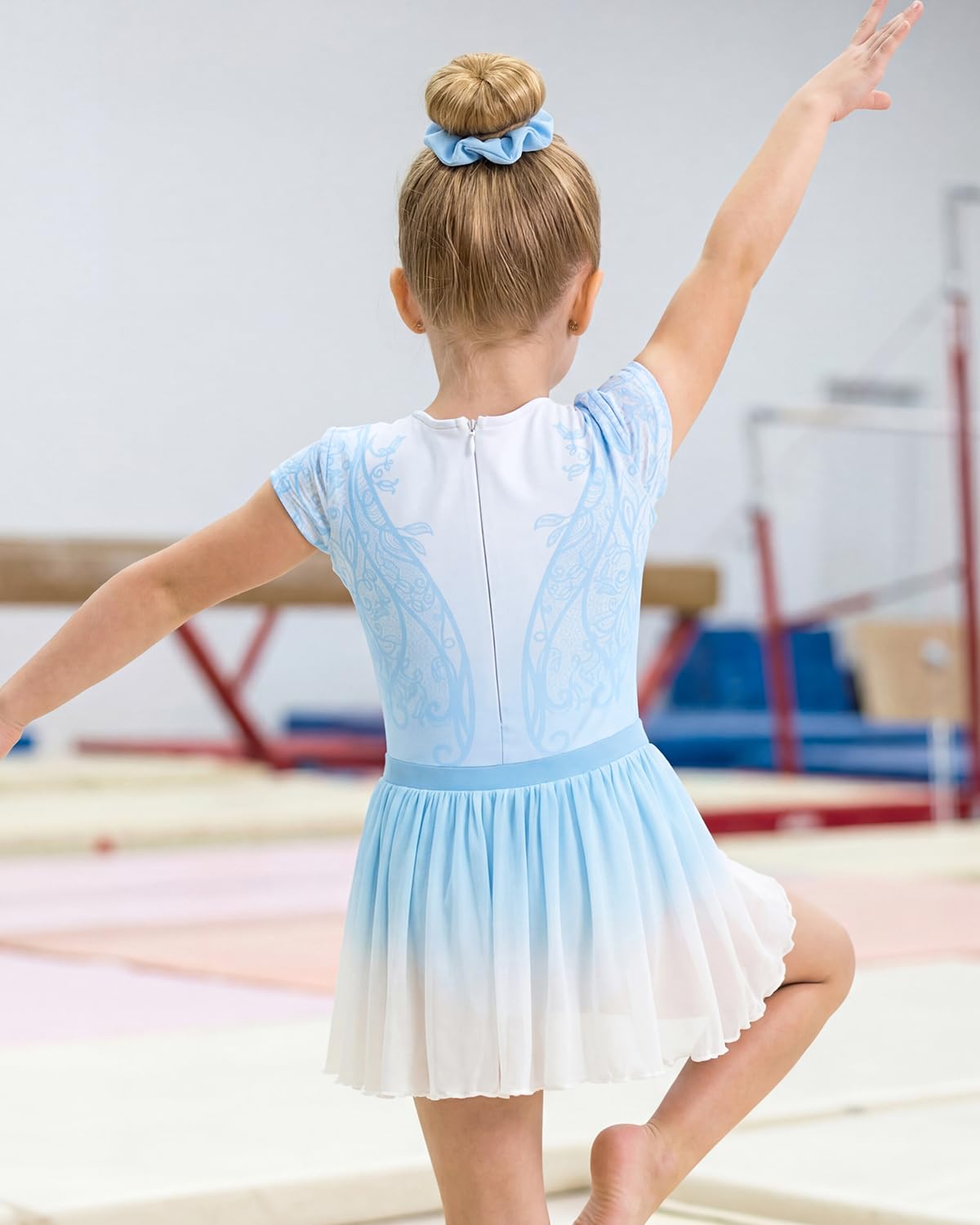 Gogokids Dziewczęcy trykot gimnastyczny ze spódnicą, krótki rękaw, błyszczące klejnoty i nadruk, odzież taneczna, 3-częściowy strój gimnastyczny, do baletu, jogi, występów, łącznie z opaską do włosów