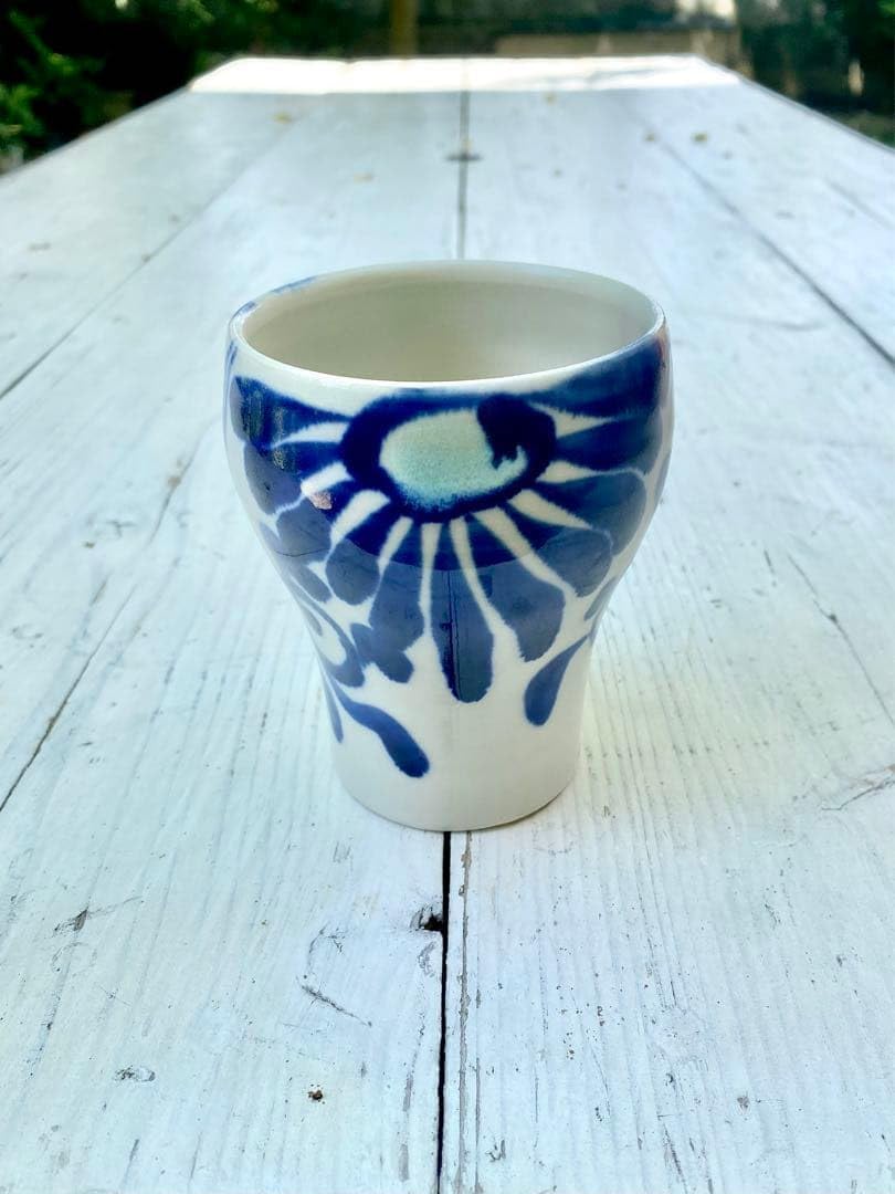 やちむん 陶器工房壱 フリーカップ 湯呑み コバルト唐草 やちむん工房 與那嶺 唐草染付 フリーカップ パステルシリーズ(ピンク) ¥2,062 大人の焼き物
