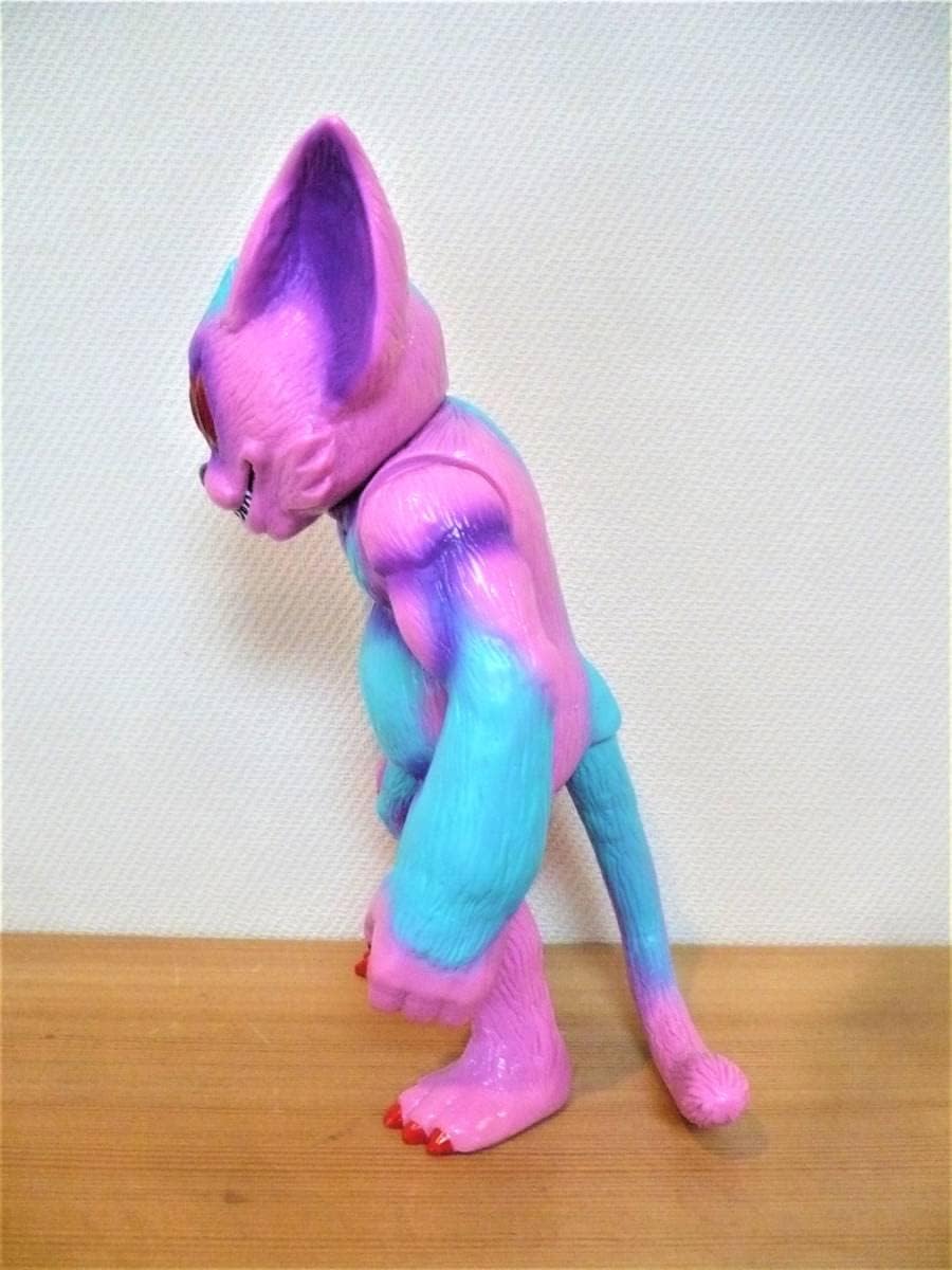 アートジャンキー 暴力猫 招き バイオレントキャット HAUNTED GALLERY