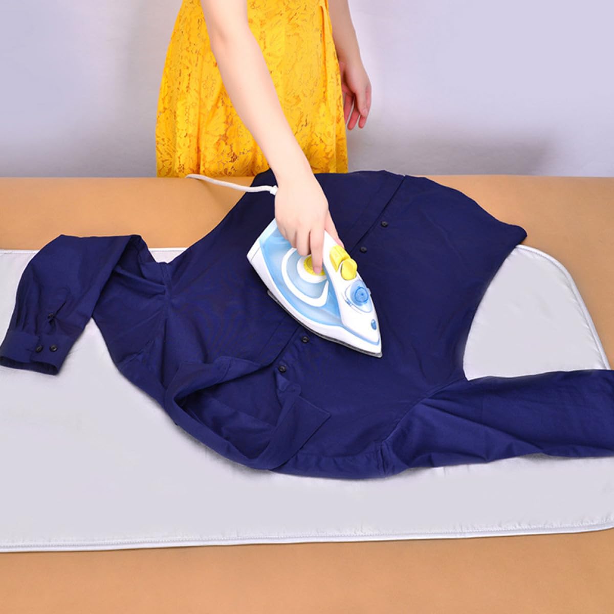 Tappetino da Stiro Pieghevole per Casa, Isolamento Termico e Antiscivolo, in Cotone, 70X80 CM, per Camicie