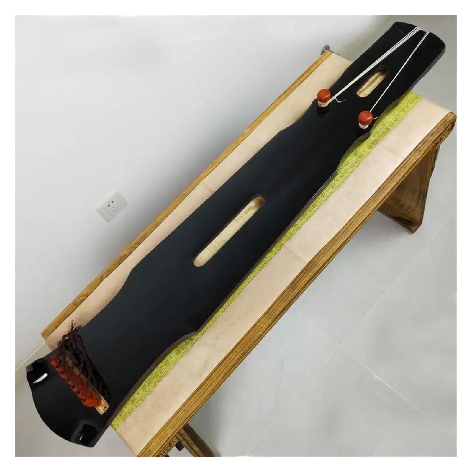 Profesjonalny Instrument Strunowy Guqin Profesjonalny Instrument Strunowy 7 O Długości 123 Cm Wykonany Ręcznie Z Drewna Paulownia