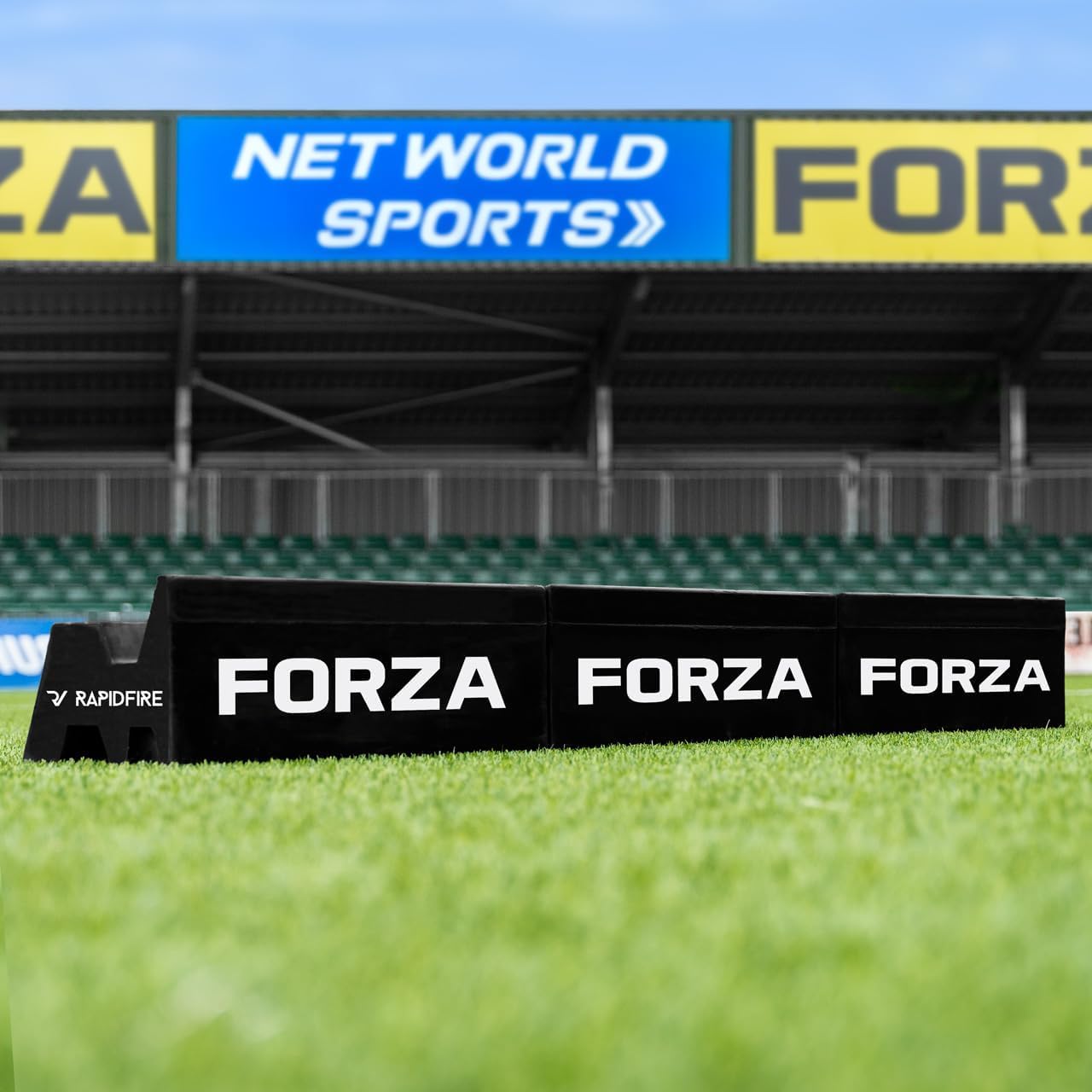 FORZA Base per Manichini da Calcio 2-in-1 (15kg) | BaseIn Gomma Pesante per Esercitazioni di Passaggio E Tiro | Sagome Opzionali in 3 Taglie