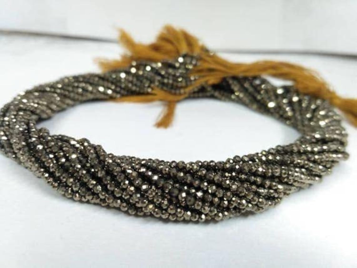 Perles pyrite naturelle 2mm pour fabriquer vos bracelets bohèmes chic