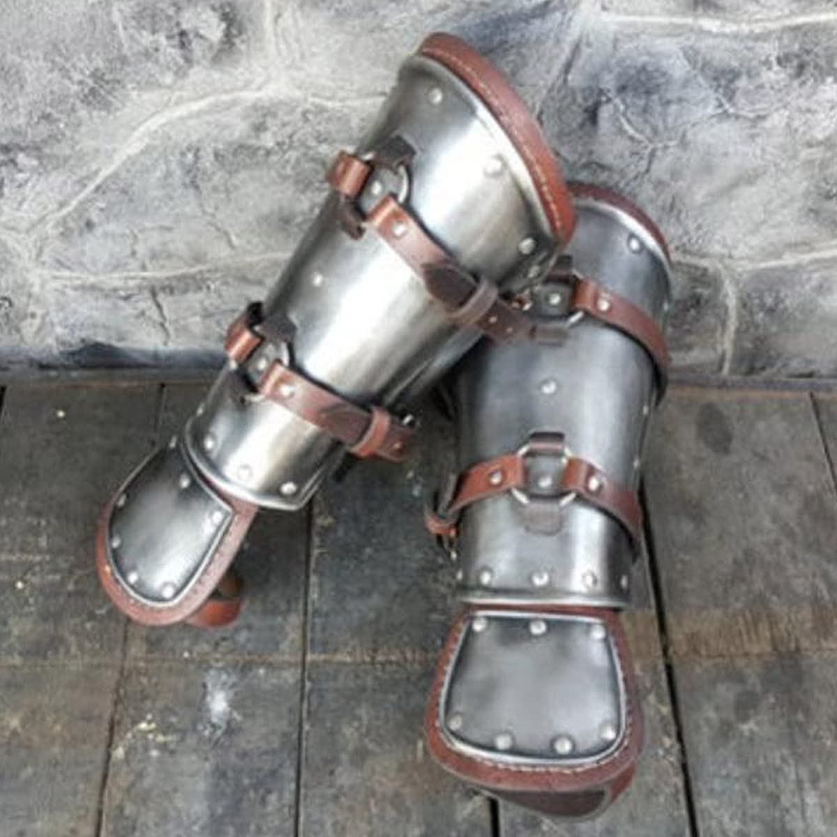 Faux skórzane osłony na ramię-średniowieczny metalowy styl zbroi naramienniki-viking Battle Bracer vambraces retro regulowany pasek klamra przebranie na karnawał
