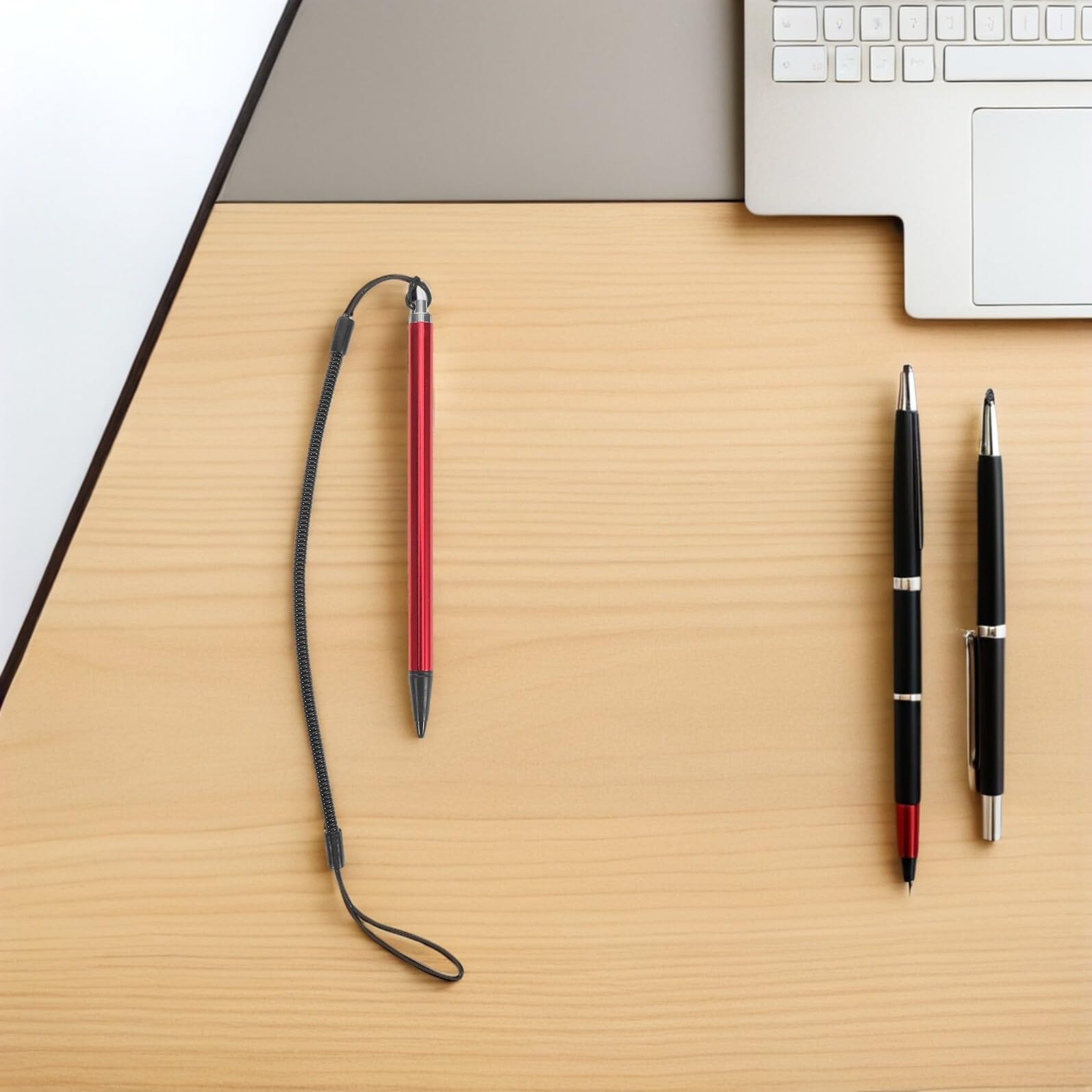 Penna Stilo per Touchscreen Resistivo 10 Pezzi in Alluminio Rosso | Molla a Spirale, Anti Smarrimento, Scrittura Precisa, per Tavolette Grafiche e Uso in Viaggio