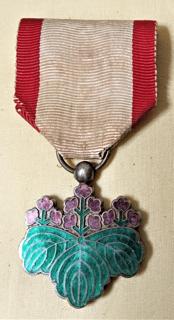 Amazon.co.jp: 願望成就 勲章 日本軍 戦争 叙勲 4点セット