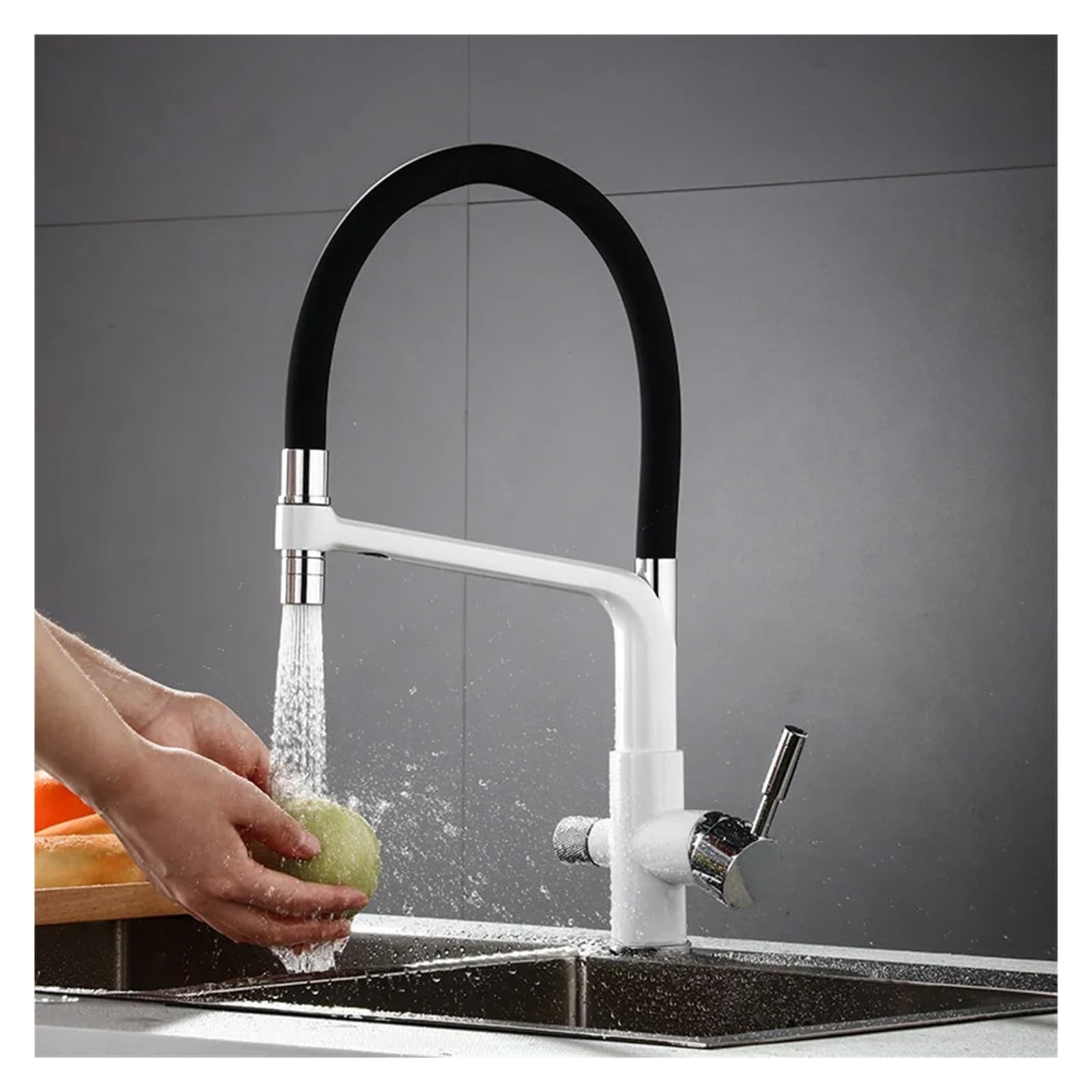Robinet de cuisine filtré noir Bianco fini le calcaire avec ce mitigeur double bec 360°
