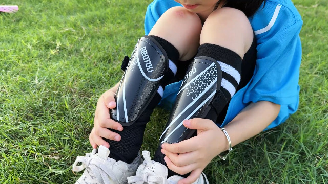 Youth Football Shin Guards, BROTOU High Strength Junior Shin Pads
