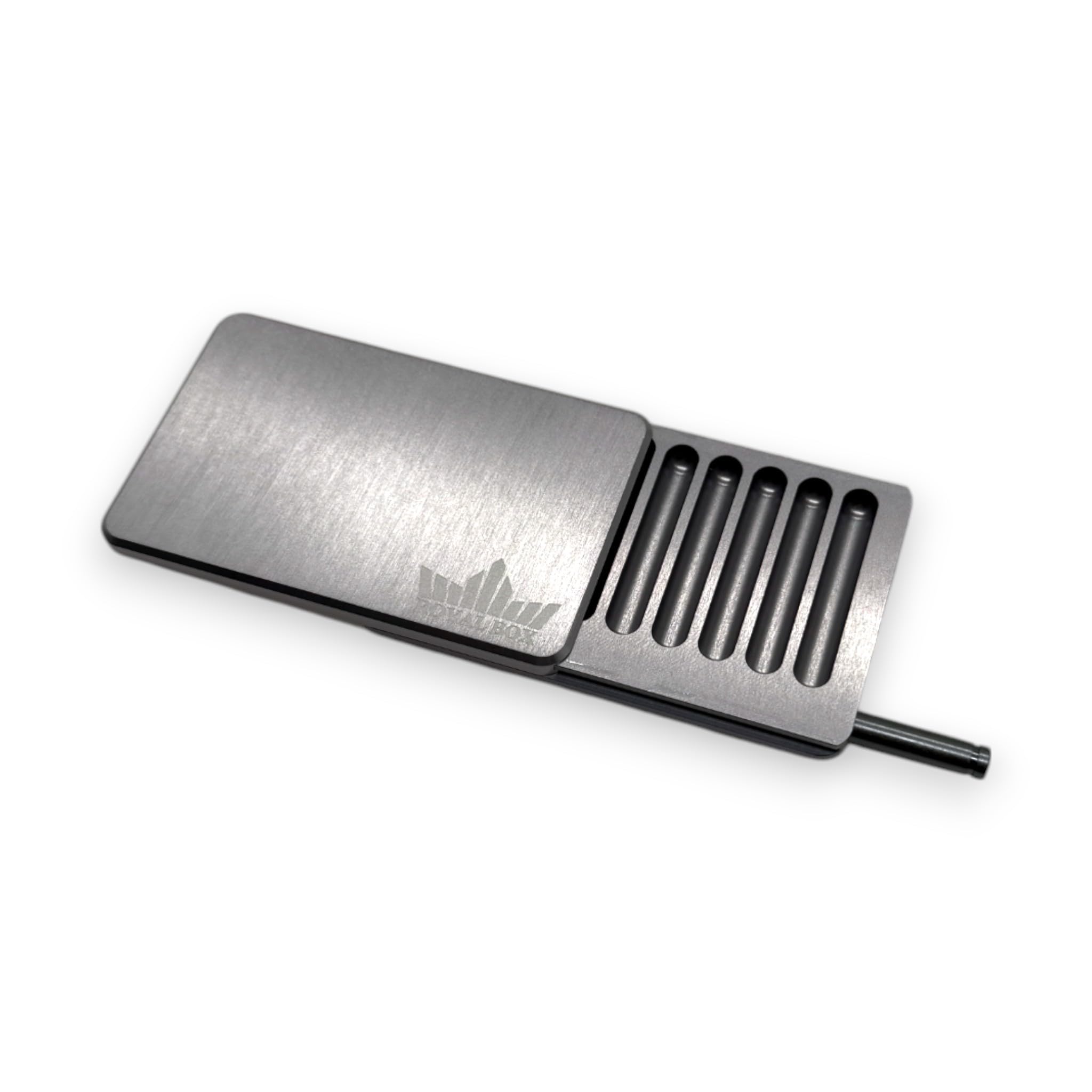 M&M Smartek Royal Box Titanium Classic - Caja con 8 compartimentos y 2 tubos | Caja de aluminio anodizado con 8 compartimentos y 2 tubos, resistente, compacto y fácil de limpiar.