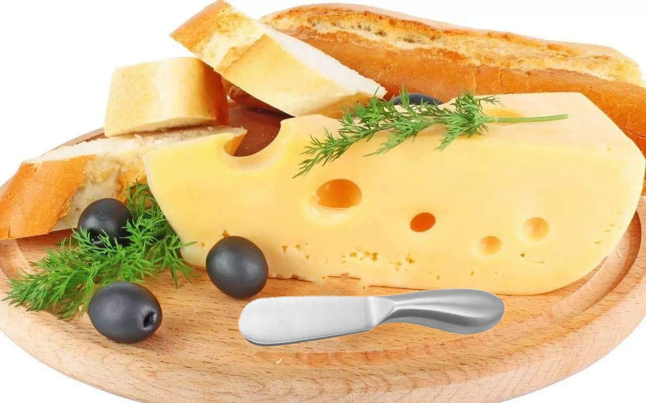 Juego de cuchillos esparcidores, 6 cuchillos esparcidores de queso y mantequilla, mini pinzas para servir, cuchillos de mantequilla multiusos de acero inoxidable (plateado)
